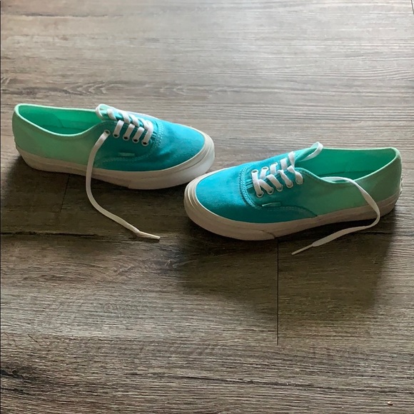 ALMOST NEW Ombré vans - Picture 3 of 10